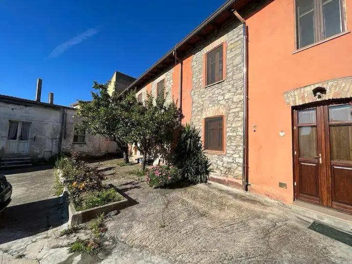 La Corte Degli Aranci Senorbi Esterno foto
